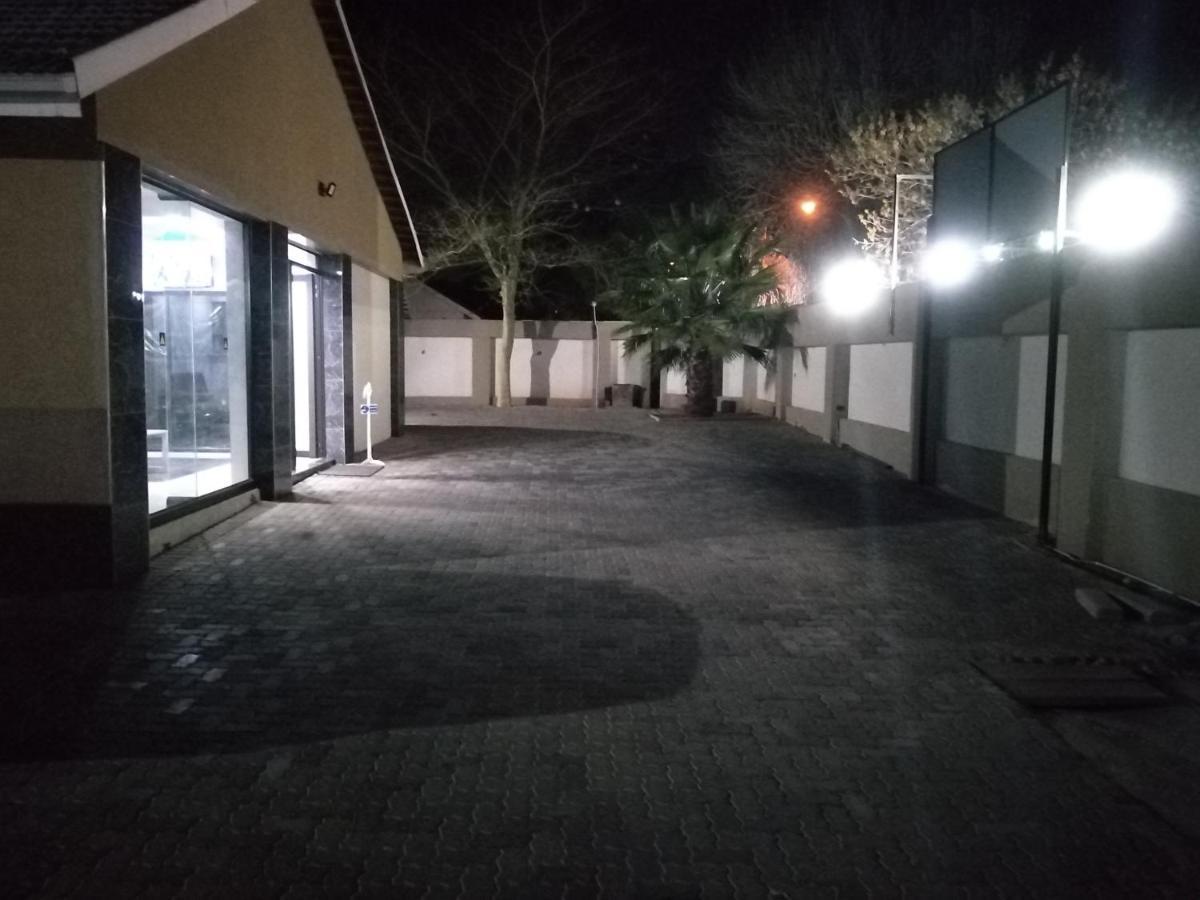 Classic-Lodge Kempton Park Exterior foto